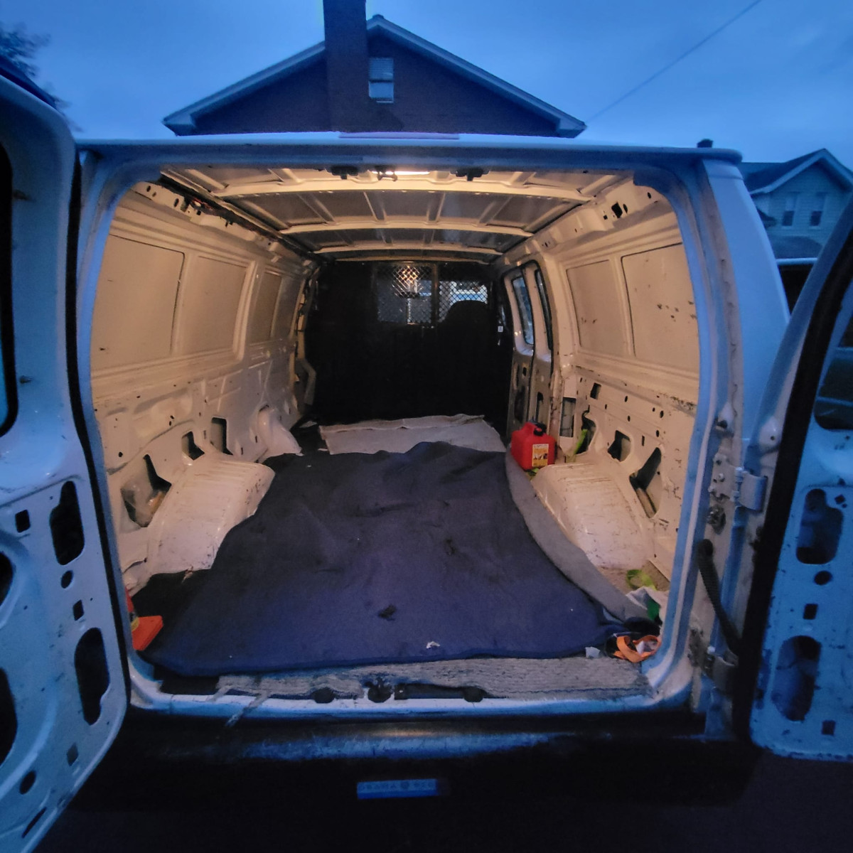 Strap It Like You Mean It – Why Securing Your Load Is Everything